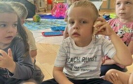 Z Kicią Kocią maluchy zmieniają się w zuchy" Kicia Kocia na plaży 130