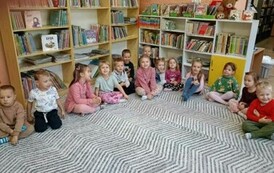 Wizyta w Bibliotece w ramach Narodowego Programu Rozwoju Czytelnictwa - Oddział III Motyle 6