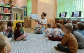 Wizyta w Bibliotece w ramach Narodowego Programu Rozwoju Czytelnictwa - Oddział III Motyle 9