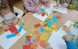 Tw&oacute;rcza matematyka - moduł II matematyka w sztuce - Oddział III Motyle 8