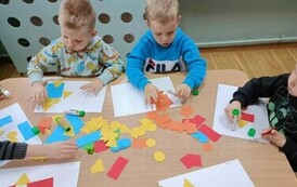 Tw&oacute;rcza matematyka - moduł II matematyka w sztuce - Oddział III Motyle 14