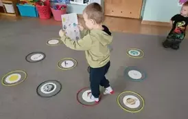 Kosmiczne zabawy matematyczne w oddziale III Motyle 40
