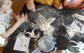 Dino.. dino.. dinozaury - tydzień z dinozaurami oddział III Motyle 10