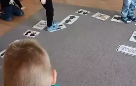 Dino.. dino.. dinozaury - tydzień z dinozaurami oddział III Motyle 118