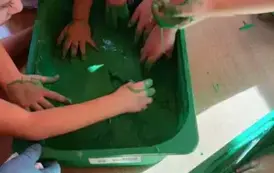 Dino.. dino.. dinozaury - tydzień z dinozaurami oddział III Motyle 144
