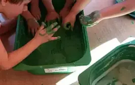 Dino.. dino.. dinozaury - tydzień z dinozaurami oddział III Motyle 145
