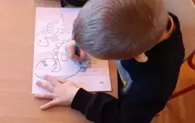Dino.. dino.. dinozaury - tydzień z dinozaurami oddział III Motyle 174