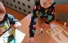 Dino.. dino.. dinozaury - tydzień z dinozaurami oddział III Motyle 180