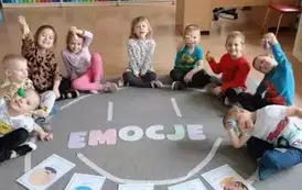 Jestem radosny, jestem zły - świat emocji przedszkolak&oacute;w - Oddział III Motyle 29