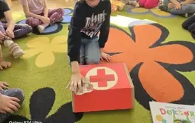 Kolorowy potw&oacute;r - doktor od emocji 1