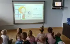 Mali ratownicy - pierwsza pomoc - oddział III Motyle 27
