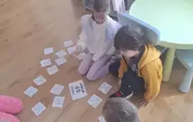 Realizacja projektu &bdquo; Literki w akcji&rdquo; w oddziale VII Zuchy  15