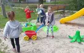 Wycieczka do Nieborowa oddział Motyle i Nutki 64